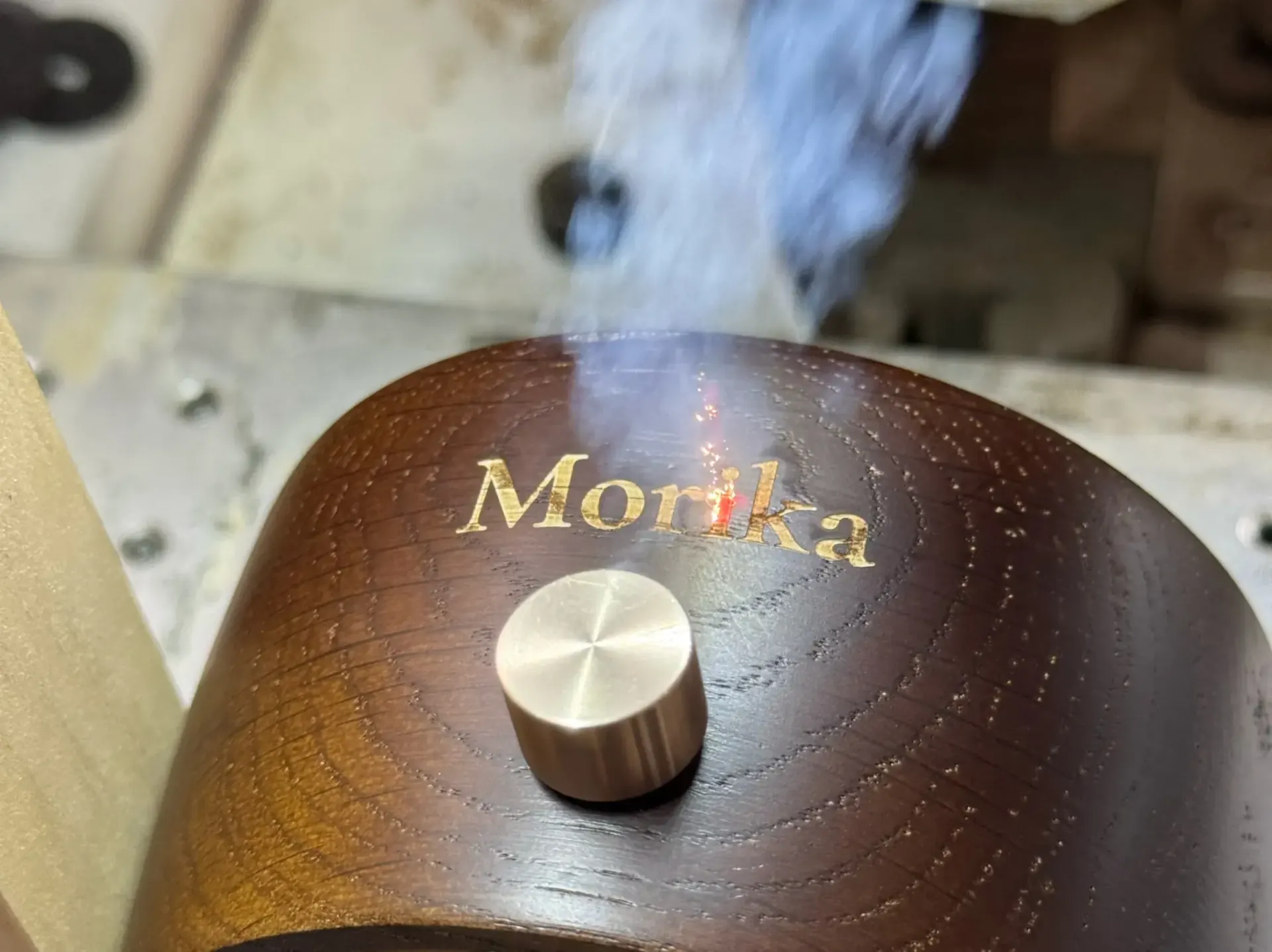 Solid oak whiskey nosing diffuser base with custom laser-engraved brand logo Solid oak whiskey nosing diffuser base with custom laser-engraved brand logo